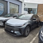 Kleinerer Bruder vom Bz4x (meiner mit Transportschutz)